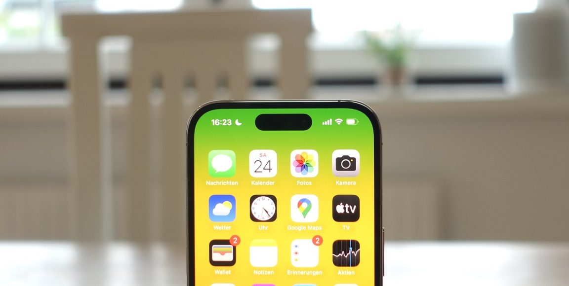 iPhone 14 pro: Ce noutăți aduce și cum se distinge de restul